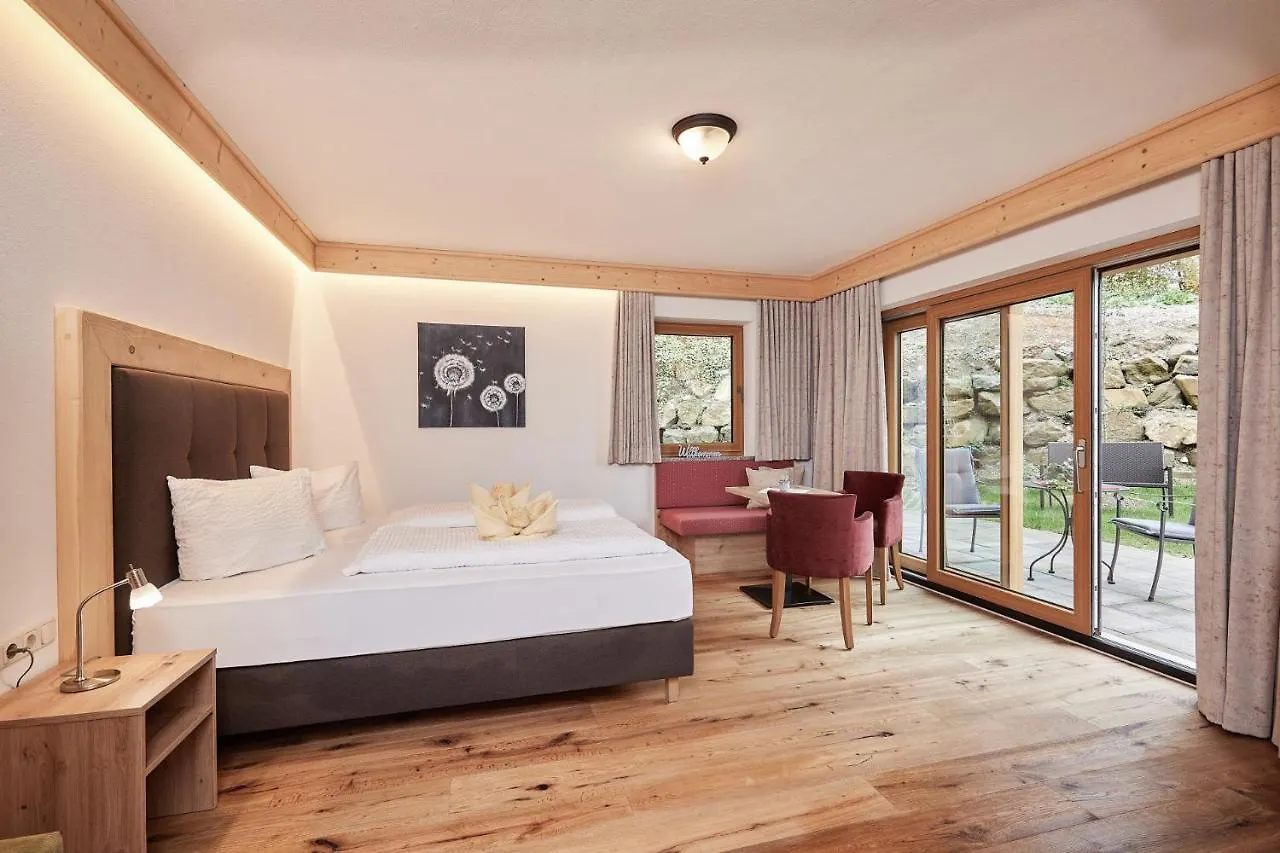 Landhotel Berger Ainring 0*,