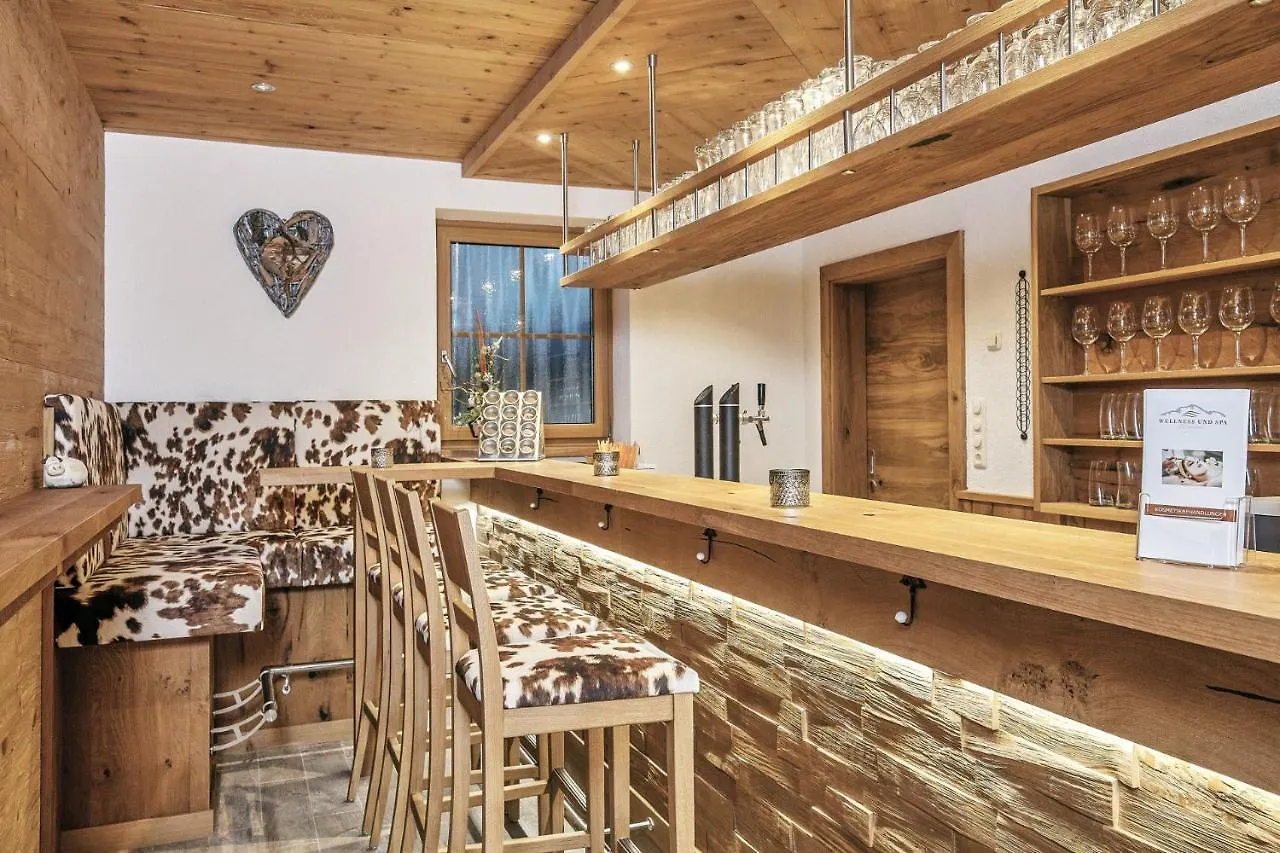 Landhotel Berger Ainring 0*,